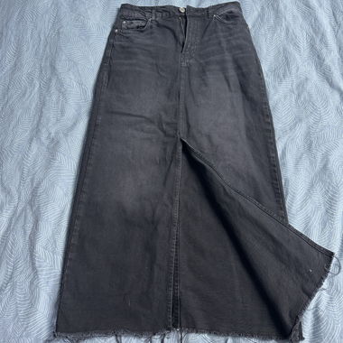 Gonna Maxi Nera (Bershka)