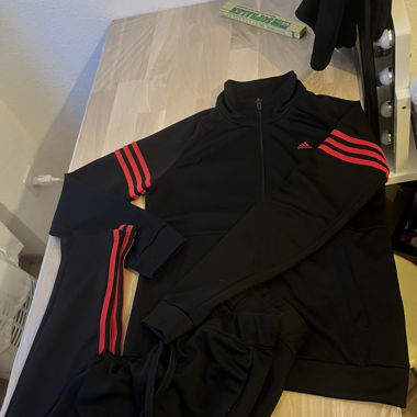 Adidas Trainer, zweiteiler