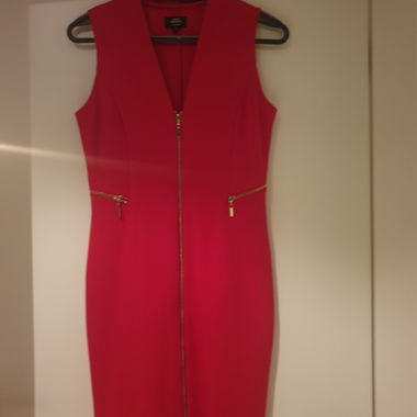Neues Rotes Kleid