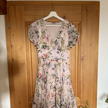 Kleid mit Blumenmuster
