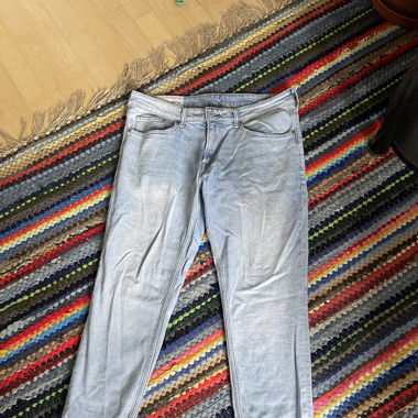 Basic Jeans