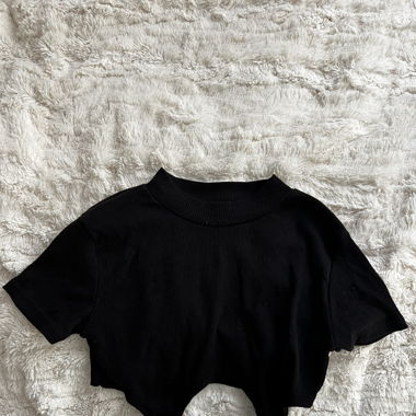 Crop top in y2k style