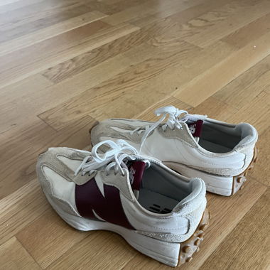 New Balance 327 sneakers 
