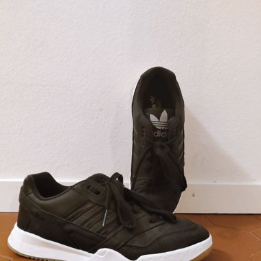 Sneaker