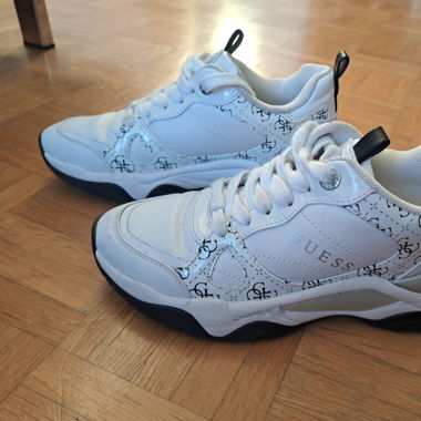 Guess shoes size 36