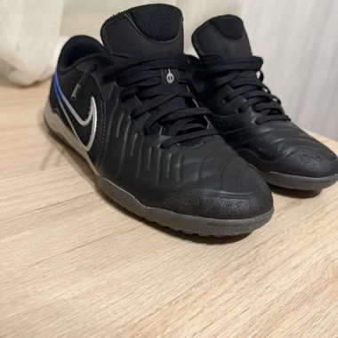 Nike Hallenschuhe schwarz blau