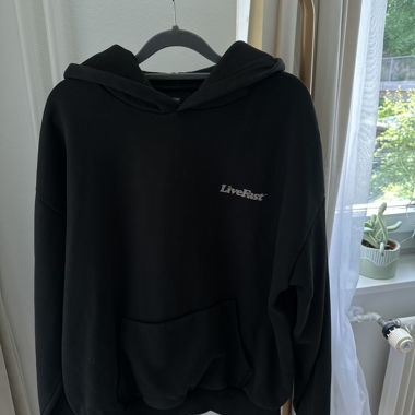 Schwarzer LFDY Hoodie