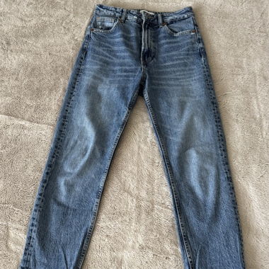 Zara Straight-Leg Jeans