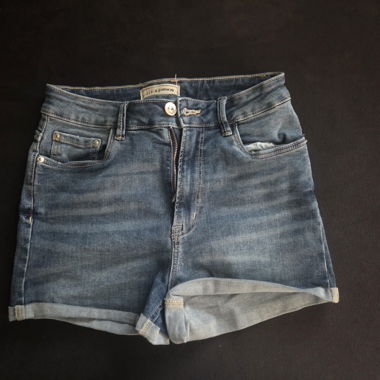 Short en jean bleu