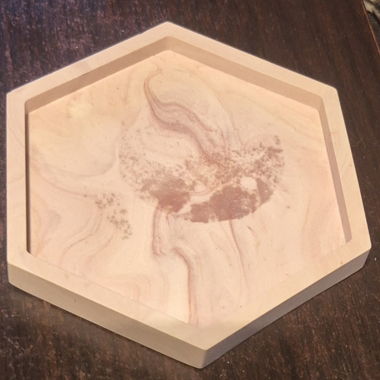 Dessous pour bijoux hexagonal