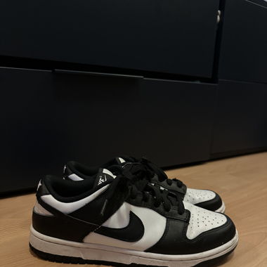 Nike Dunk Low Panda