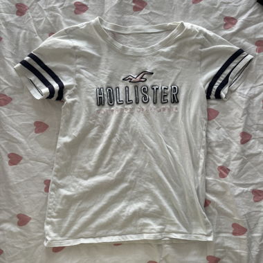 hollister t-shirt 