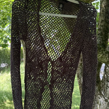 Cardigan lungo Urban Outfitters in crochet a rete