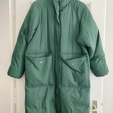 PULL&BEAR langer Steppmantel grün L