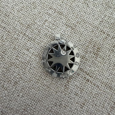 Atlas pendant