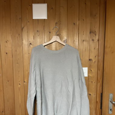 Uniqlo Beige knitted sweater 