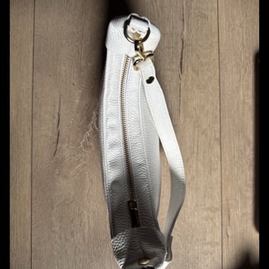 Borsa baguette bianca in ecopelle