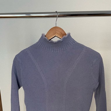 Pull bleu doux - Soft blue pullover