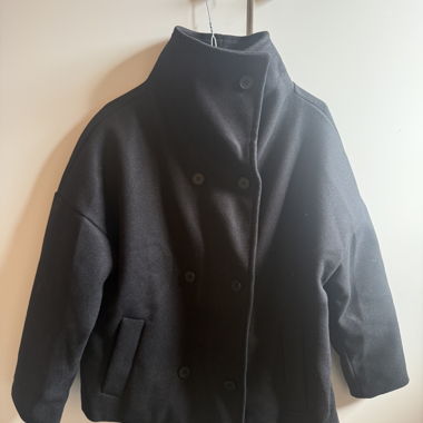 Manteau court avec col
