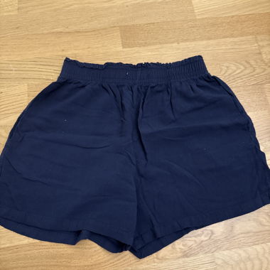 Dunkelblaue Shorts