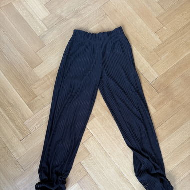 Love Scary Pants