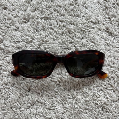 Lunettes de soleil écaille