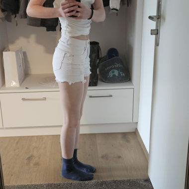 Kurze weisse Shorts