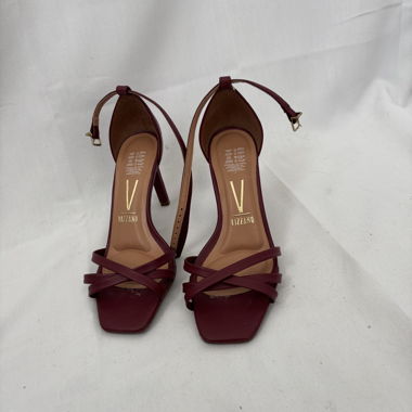 Bordeauxfarbene Knöchelriemen-Heels