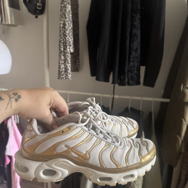 Tn‘s 