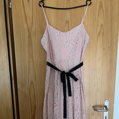 mint&berry Cocktailkleid – Grösse 42 – NEU