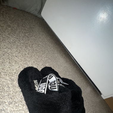 UGG black slippers 