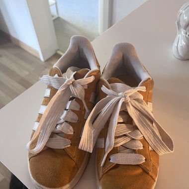 Adidas Campus