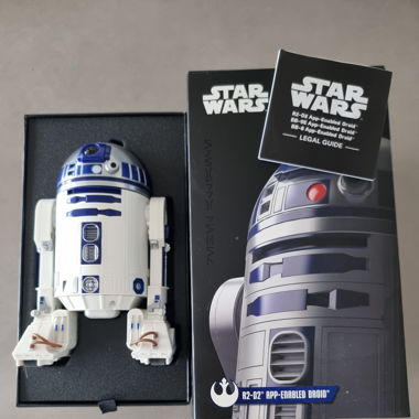Droid R2-D2 commandé par application 