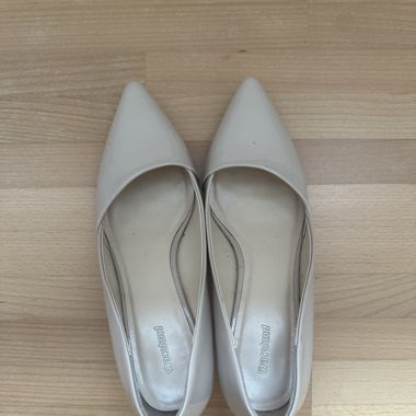 beige high heels 