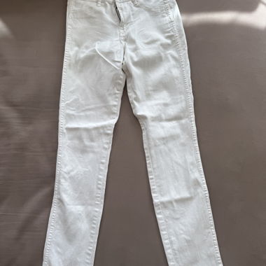 Weisse Skinny-Ankle-Jeans