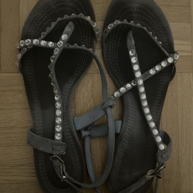 Decor Sandals with Rhinestones
