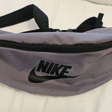 Marsupio NIKE in perfetto stato