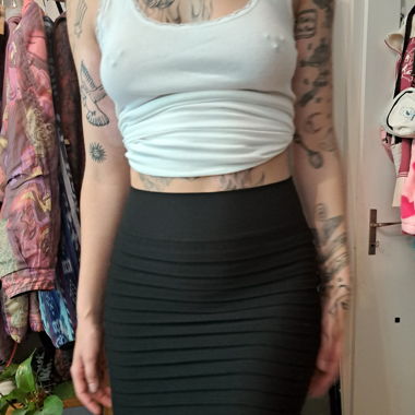 Black tight skirt