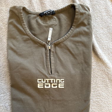 Cutting Edge Sleeveless Top – Grösse 42 