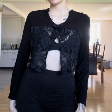 Thriftflip - Black Lace Longsleeve