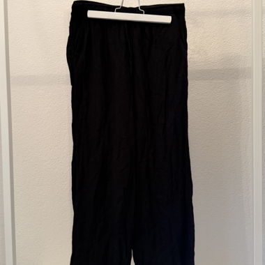 Schwarze Leinenhose