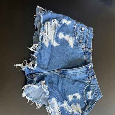 Mini shorts in jeans