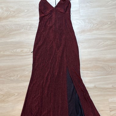 Abito da sera bordeaux con glitter
