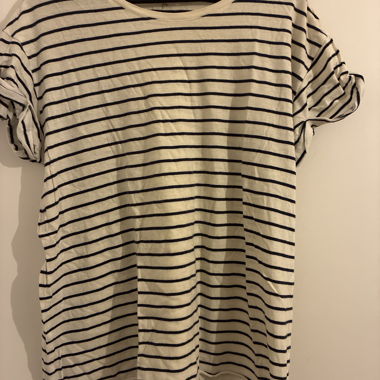 Gestreiftes Kurzarm-T-Shirt