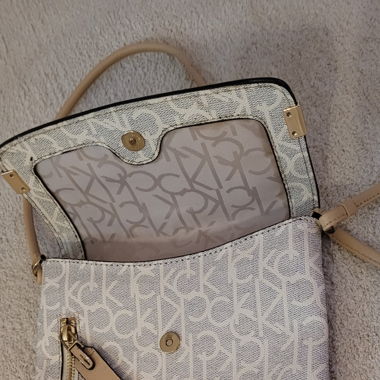 Crossbody bag