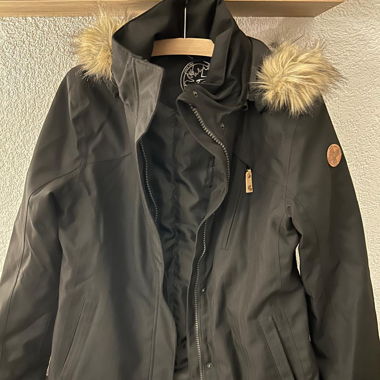 Veste d’hiver de qualité, comme neuve