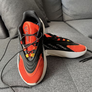 Adidas Ozelia