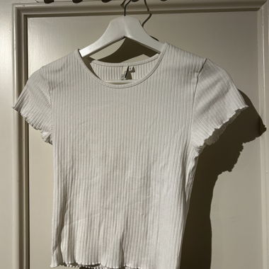 T-shirt a maniche corte a coste