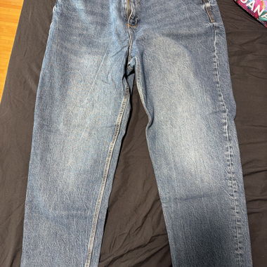 Jeans bleu délavé zara 