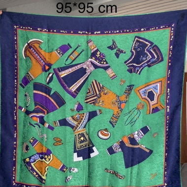 Fendi Seidenschal 95x95 cm